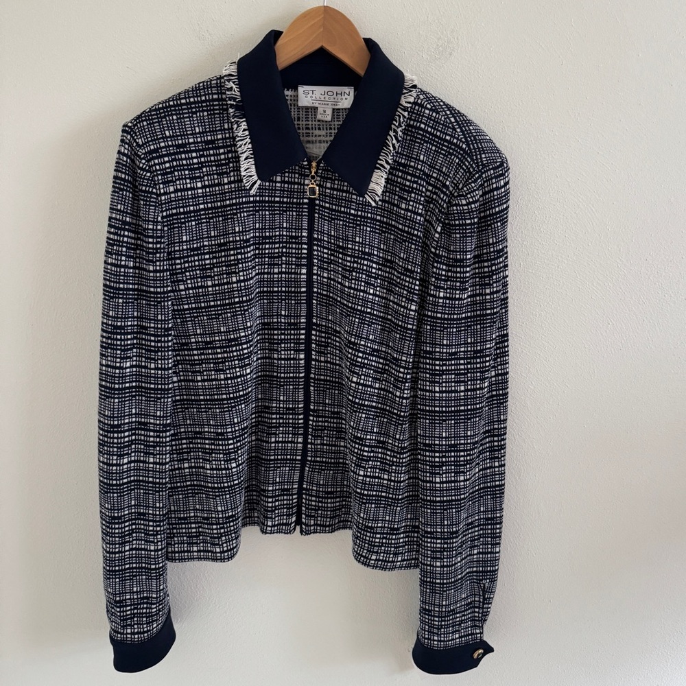 NWT St. John Vintage Blue and White Tweed Jacket Blazer Zip Front Fringe